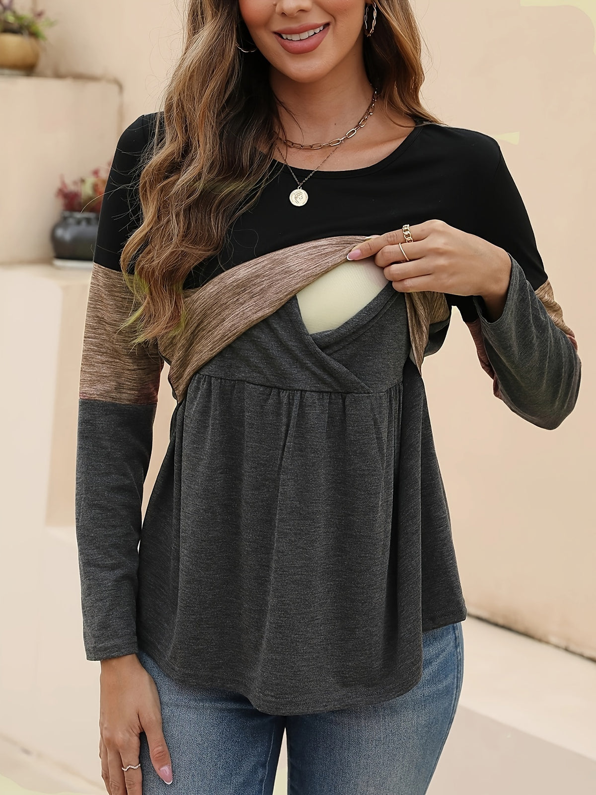 T-shirt de maternité à manches longues avec panneau de lactation